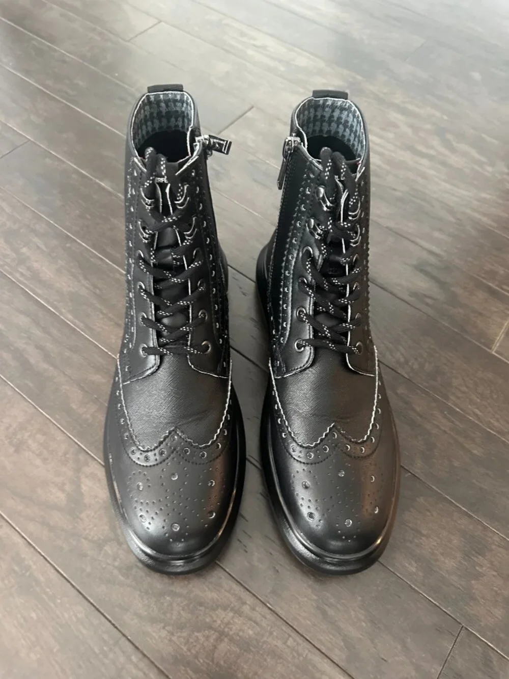 Karl Lagerfeld Paris LFS3008 Men's Black Leather Combat Boots Size 10.5 *NWT*